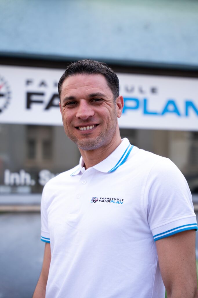 Mohammed Ali – Team der Fahrschule Fahrplan Frankfurt